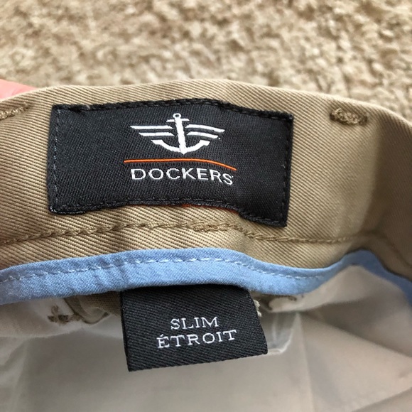 Dockers Signature Khaki Pants - Picture 6 of 6